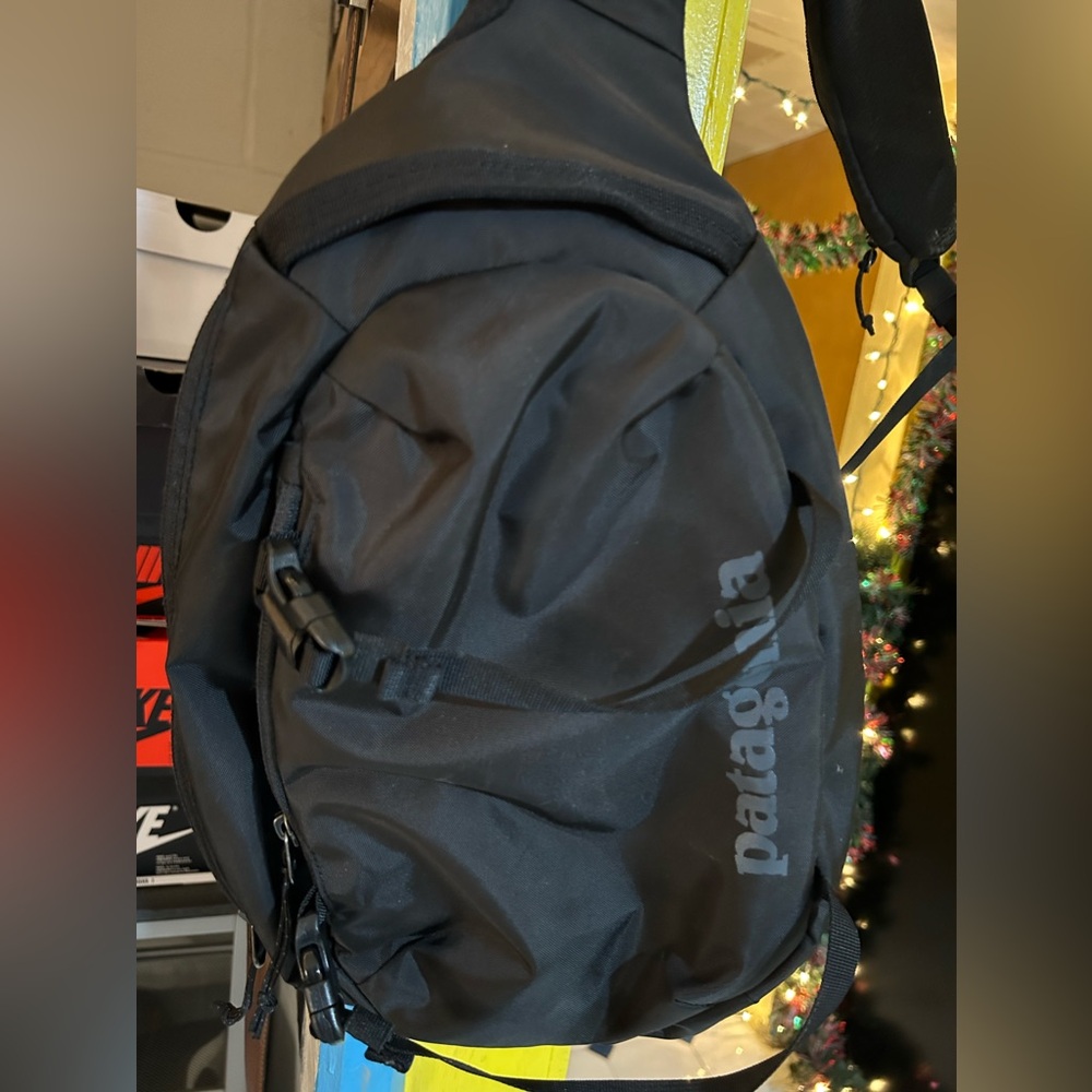 Patagonia sling bag